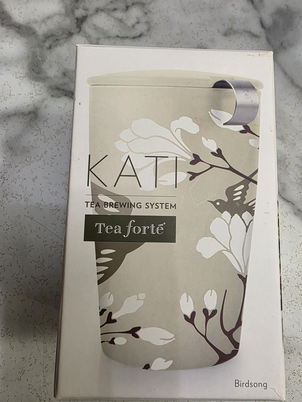 Tea Forté KATI Single-Serve Tea Brewer in Cream with Brown Birdsong Accents